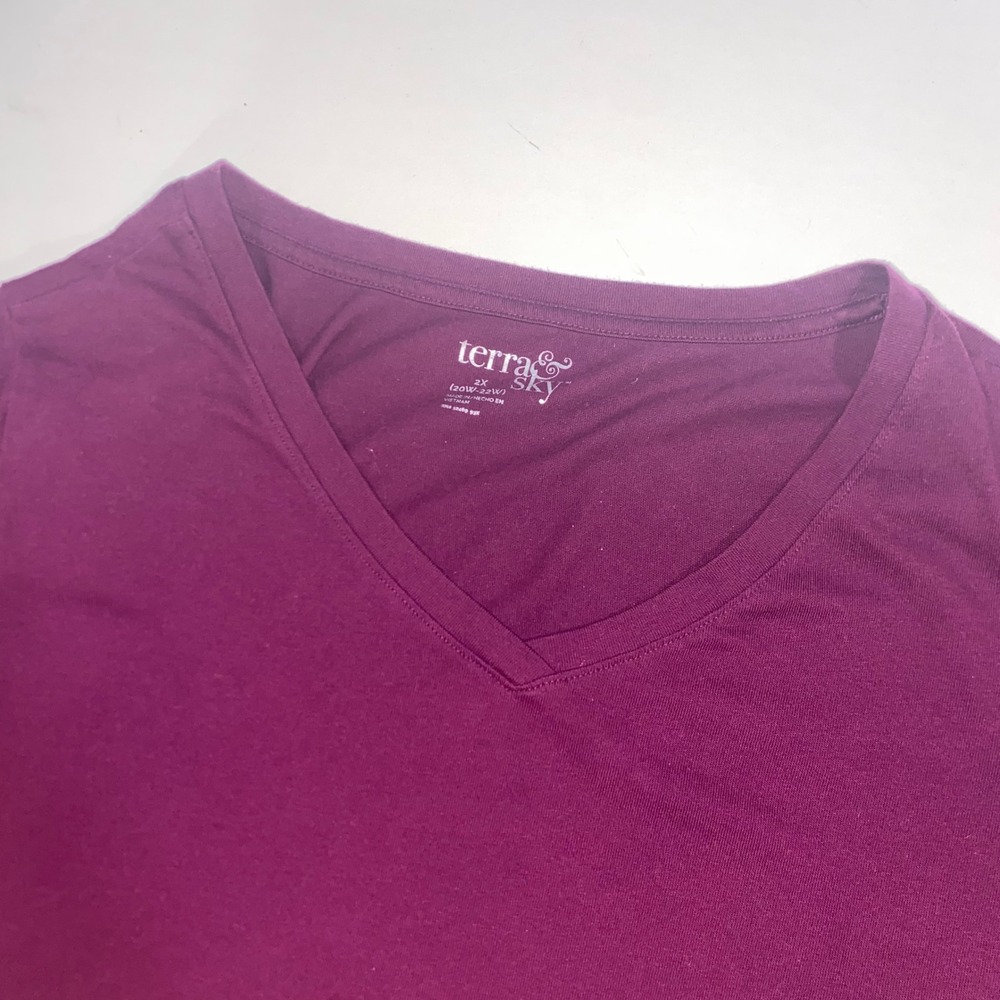 Terra & Sky Womens 2X 20W-22W Purple V-Neck Short Sleeve Basic T-Shirt Tee